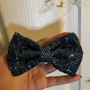 Like New Claire’s - Blue Sequins Bow